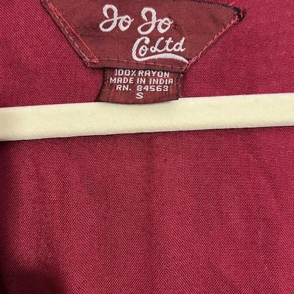 Vintage JoJo Co Ltd Maroon Rayon Vest / Vntg Top - Picture 3 of 7